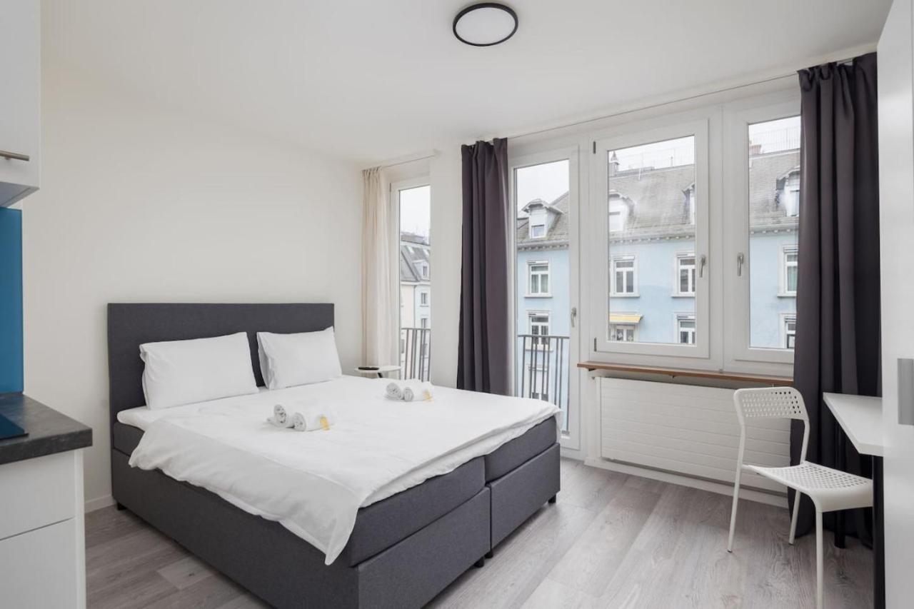 Urban Oasis With Queen Bed And View Be-24 * Zürich